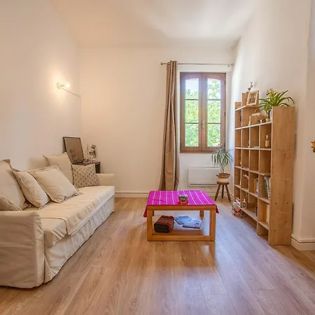 Appt Centre Vieux Terrasse Διαμέρισμα